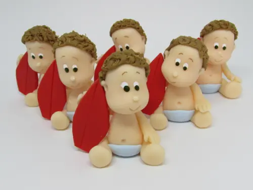 Boneco de Biscuit Menino Surfista para Lembrancinhas