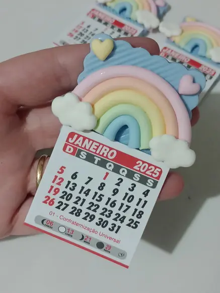 Calendário 2026 de Biscuit Arco-íris Corações