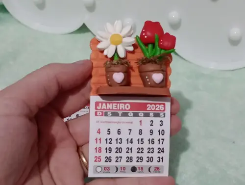 Calendário 2026 Flores de Biscuit