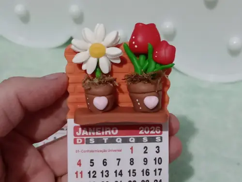 Calendário 2026 Flores de Biscuit
