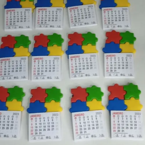 Calendário 2026 Símbolo do Autismo de Biscuit