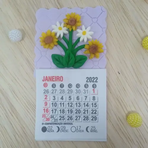 Calendário 2026 Margaridas e Girassóis de Biscuit