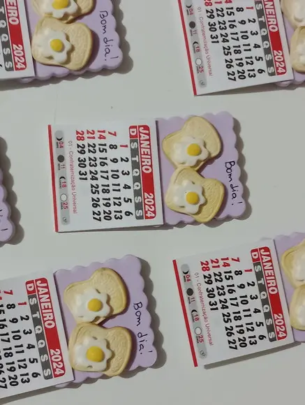 Calendário 2026 Torrada com Ovo Frito de Biscuit