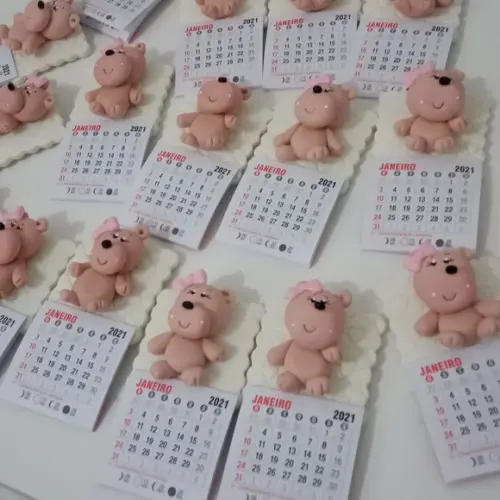 Calendário 2026 Ursinha de Biscuit