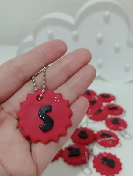 Chaveiro Personalizado com Inicial Lembrancinha Criativa