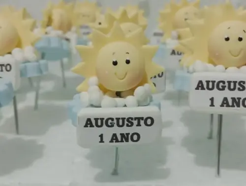 Enfeite de Cuia Solzinho com Plaquinha com Nome de Biscuit