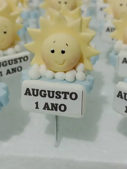 Enfeite de Cuia Solzinho com Plaquinha com Nome de Biscuit