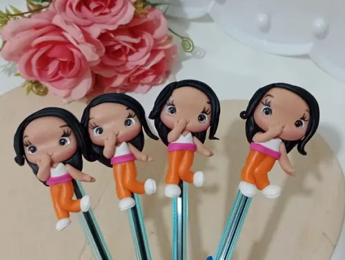 Lembrancinha Caneta Decorada com Biscuit para Festa Adulto