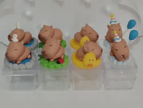 Lembrancinha Capivara de Biscuit Caixinha Acrílica