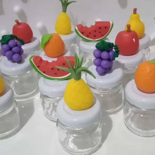 Lembrancinha de Biscuit Frutinhas no Mini Potinho