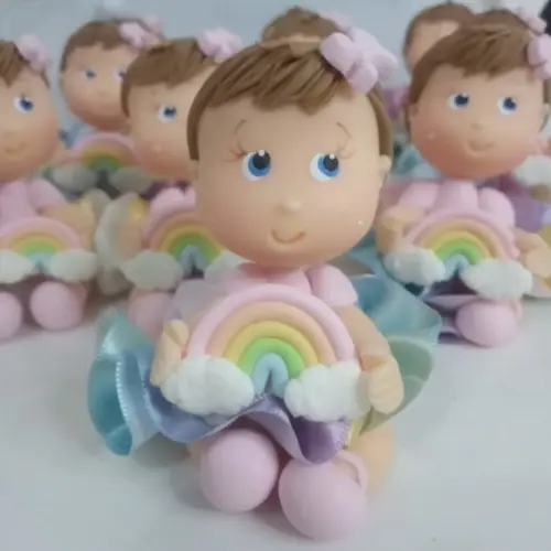 Lembrancinha de Biscuit para Festa Arco-íris Menina