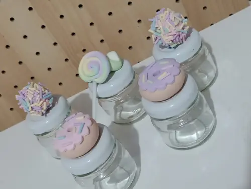 Lembrancinha de Biscuit Doces no Mini Potinho