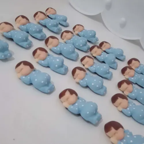 Lembrancinha de Maternidade Menino de Biscuit