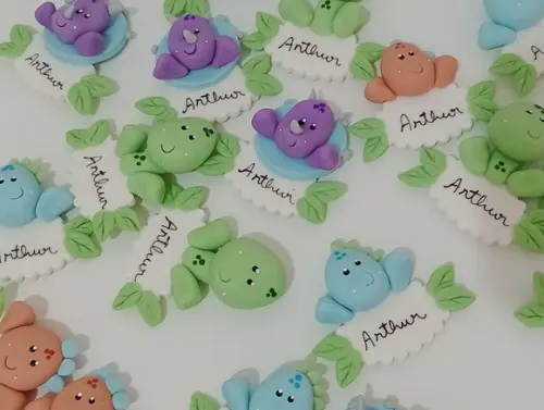 Lembrancinha Dinossauro de Biscuit com Ímã