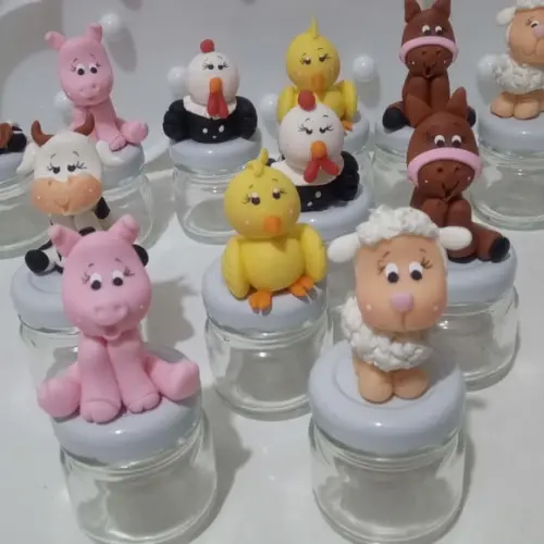 Lembrancinha Fazendinha de Biscuit no Mini Potinho