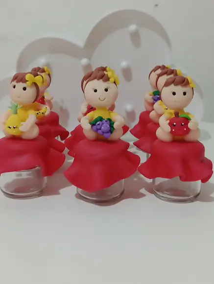 Lembrancinha Menina com Frutinhas de Biscuit Mini Potinho