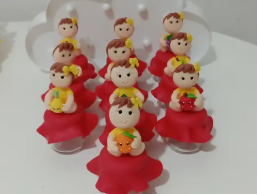 Lembrancinha Menina com Frutinhas de Biscuit Mini Potinho