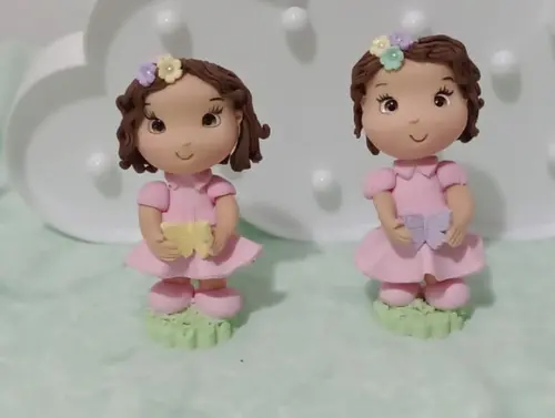 Lembrancinha Menina de Biscuit Jardim das Borboletas
