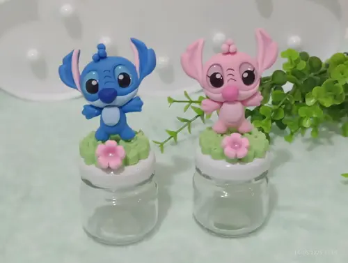 Lembrancinha Mini Potinho 40 ml com Stitch e Angel Biscuit