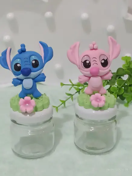 Lembrancinha Mini Potinho 40 ml com Stitch e Angel Biscuit