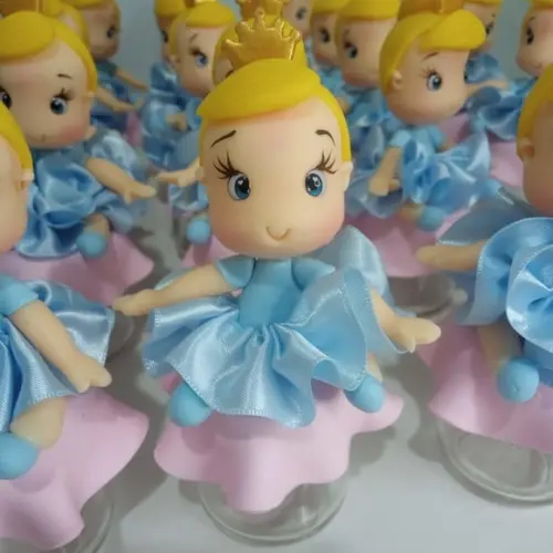 Lembrancinha Princesa com Saia de Fita Biscuit no Potinho