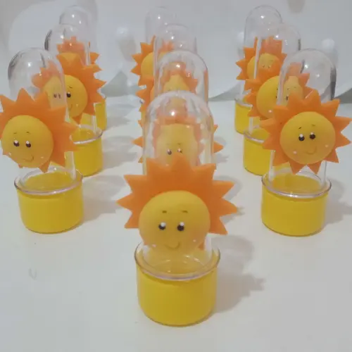 Lembrancinha Sol de Biscuit no Mini Tubete Dez Peças