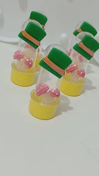 Lembrancinhatubete Chapéu e Cogumelos Festa Alice com Dez