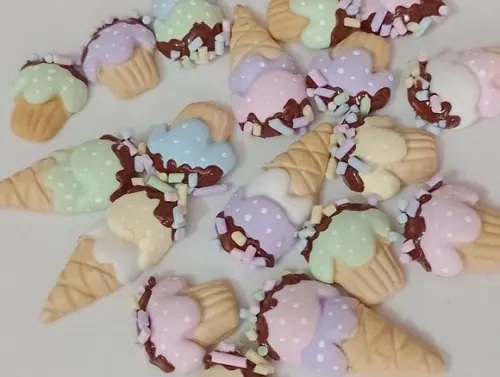 Mini Aplique Doces de Biscuit Sorvete e Cupcake Dez Peças