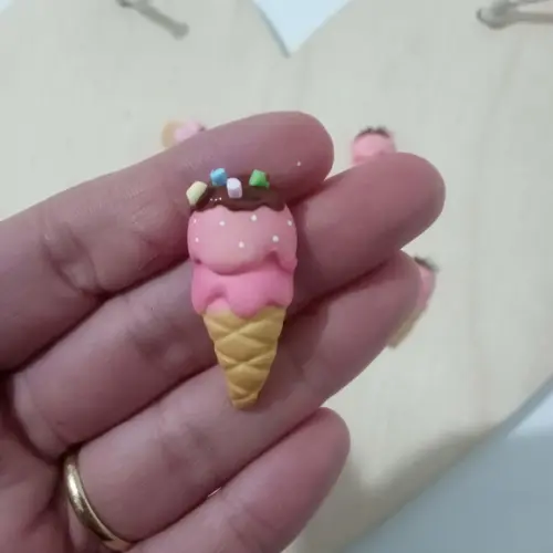Mini Aplique Doces de Biscuit Sorvete e Cupcake Dez Peças