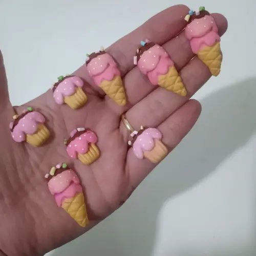Mini Aplique Doces de Biscuit Sorvete e Cupcake Dez Peças