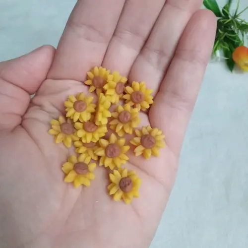 Mini Girassol Pacotinho com Cinquenta Peças