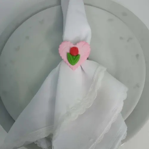 Porta Guardanapo Coração com Tulipa de Biscuit