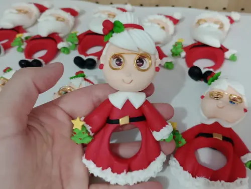 Porta Guardanapo Papai ou Mamãe Noel de Biscuit