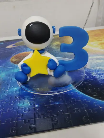 Topo de Bolo Astronauta de Biscuit