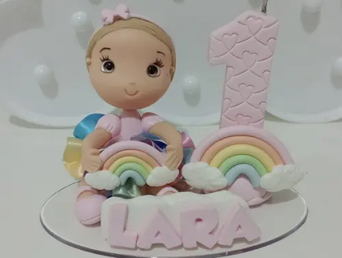 Topo de Bolo de Biscuit Menina Tema Arco-íris com Nome