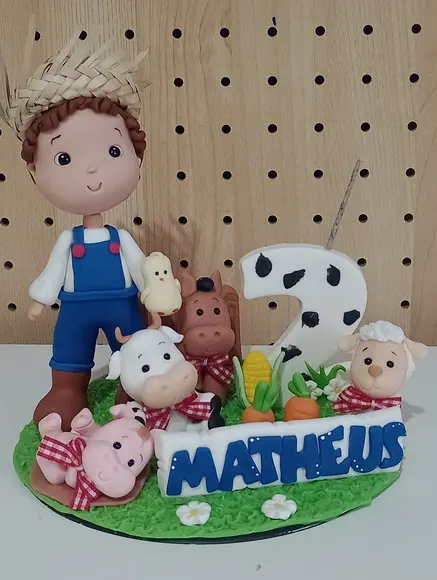 Topo de Bolo Fazendinha Cenário de Biscuit