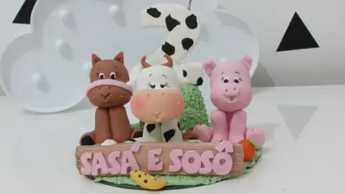 Topo de Bolo Fazendinha Rosa com Nome