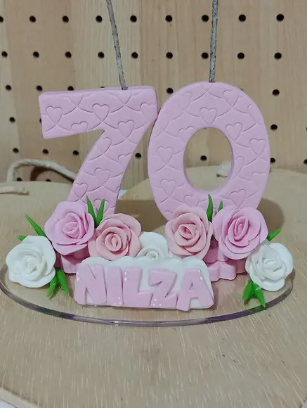 Topo de Bolo Festa Adulto de Rosas de Biscuit com Nome