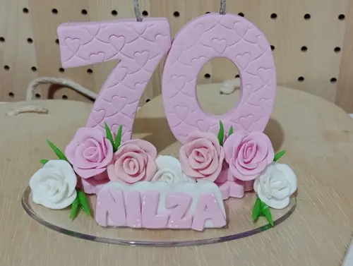 Topo de Bolo Festa Adulto de Rosas de Biscuit com Nome