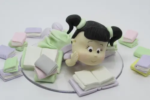 Topo de Bolo Menina com Livros