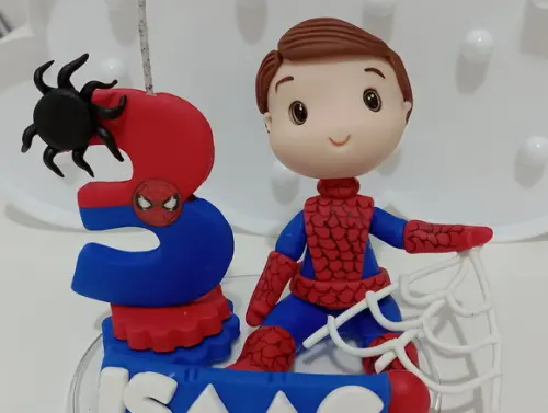Topo de Bolo Menino Homem Aranha de Biscuit com Vela e Nome