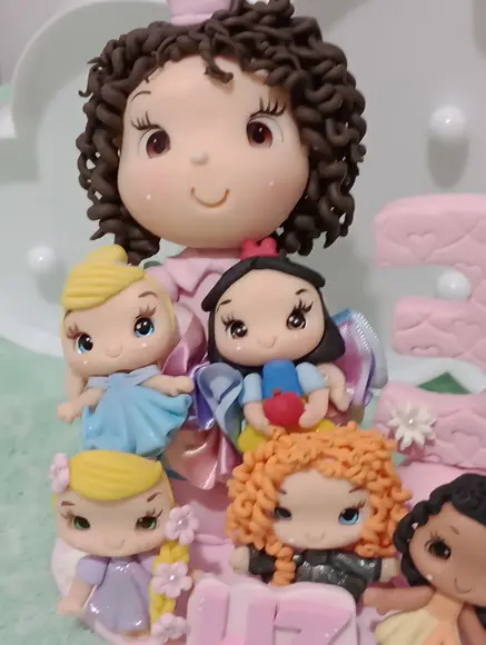 Topo de Bolo Princesas de Biscuit com Boneca e Vela