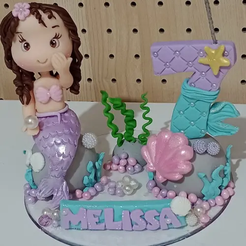 Topo de Bolo Sereia de Bscuit com Vela de Aniversário