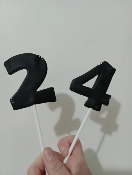 Vela de Biscuit para Aniversário Adulto com Palito