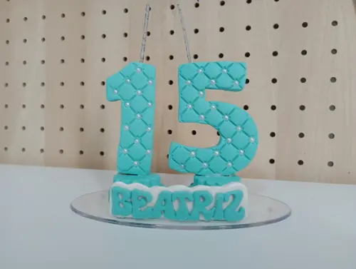 Vela Decorada com Pérolas Quinze Anos de Biscuit