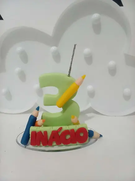 Vela Decorada com Tema Lápis de Biscuit para Festa Infantil