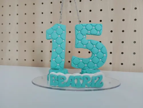 Vela Decorada com Pérolas Quinze Anos de Biscuit
