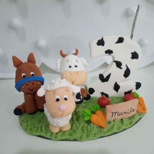 Vela Fazendinha de Biscuit Topo de Bolo com Nome