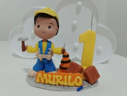Vela Menino Construtor de Biscuit com Nome
