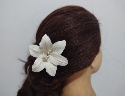 LÍRIO PARA CABELO DE NOIVA